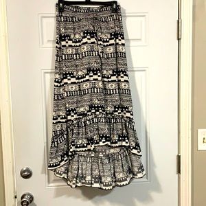 NY collection ruffled skirt